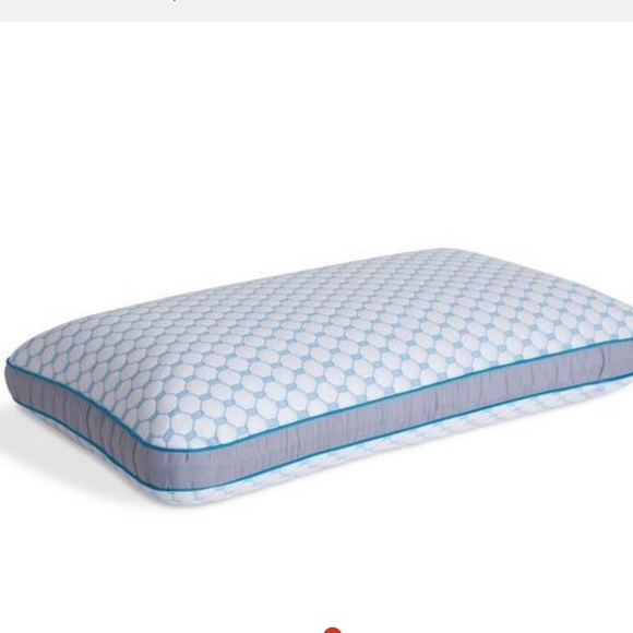 Mattress Firm Supreme Cool pillow NEWunpackaged Q - Picture 1 of 2